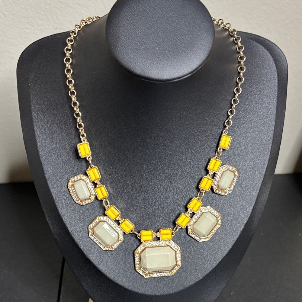 Laila Rowe Rhinestone Statement Green Yellow Gold Tone Necklace NWT